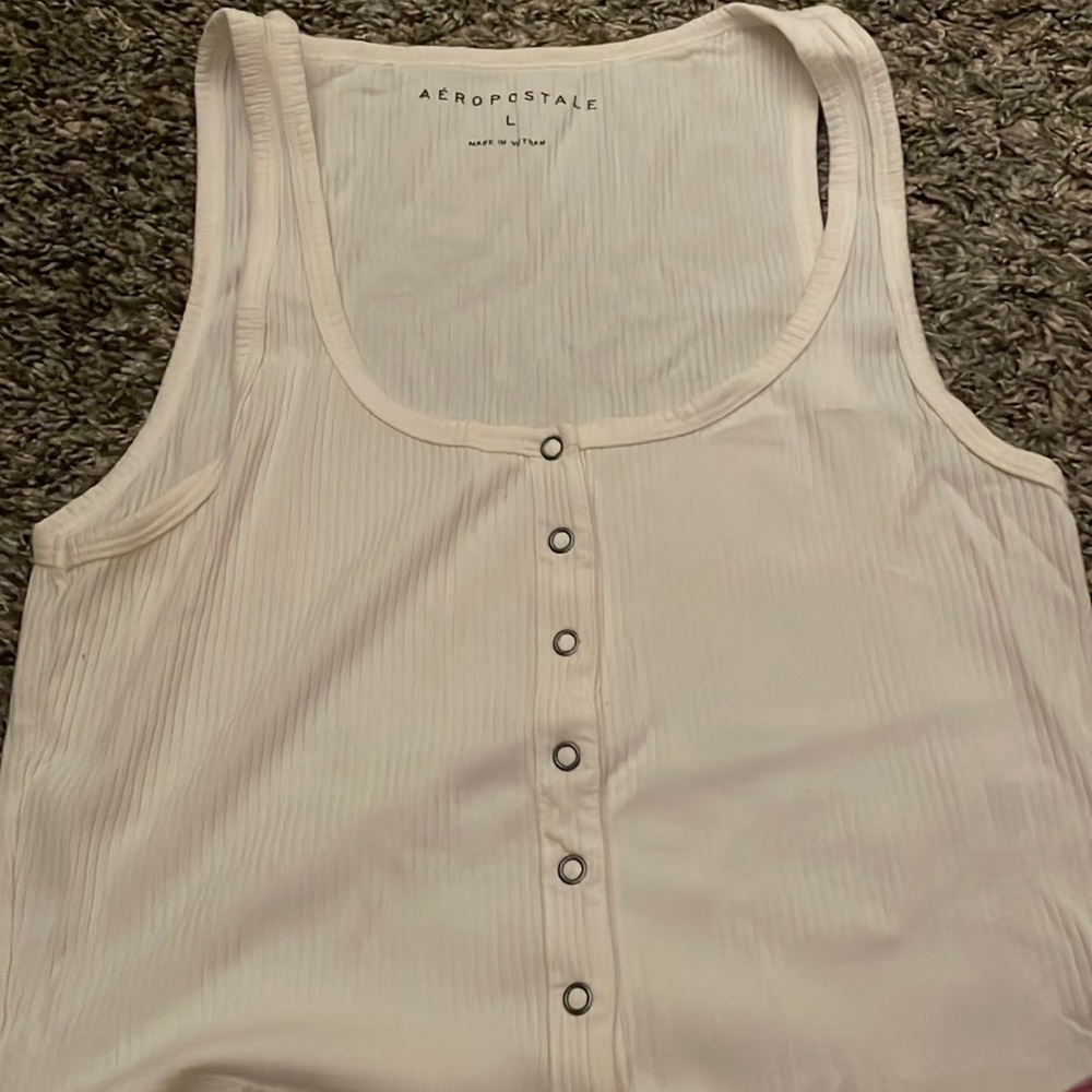 aeropastle crop top